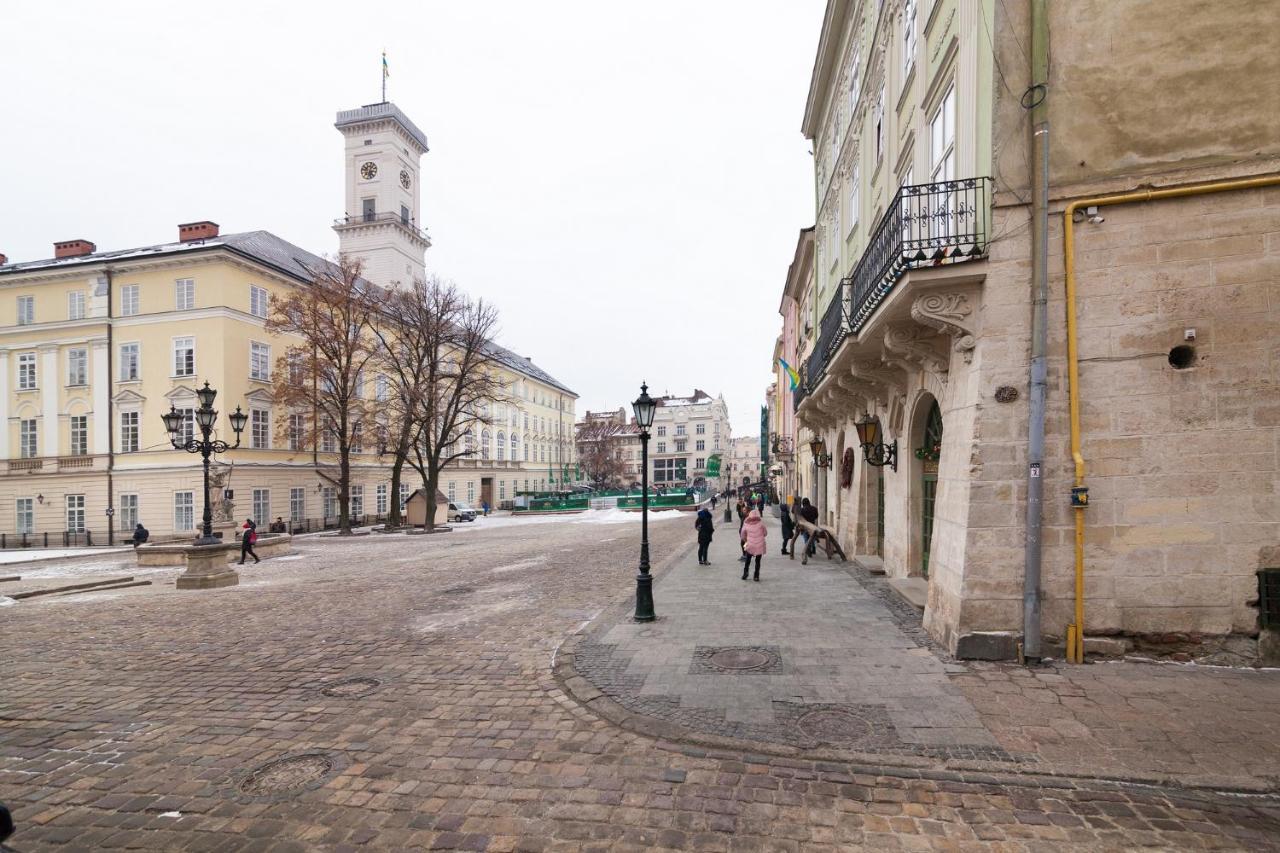 Friends House On Square Rynok Lemberg