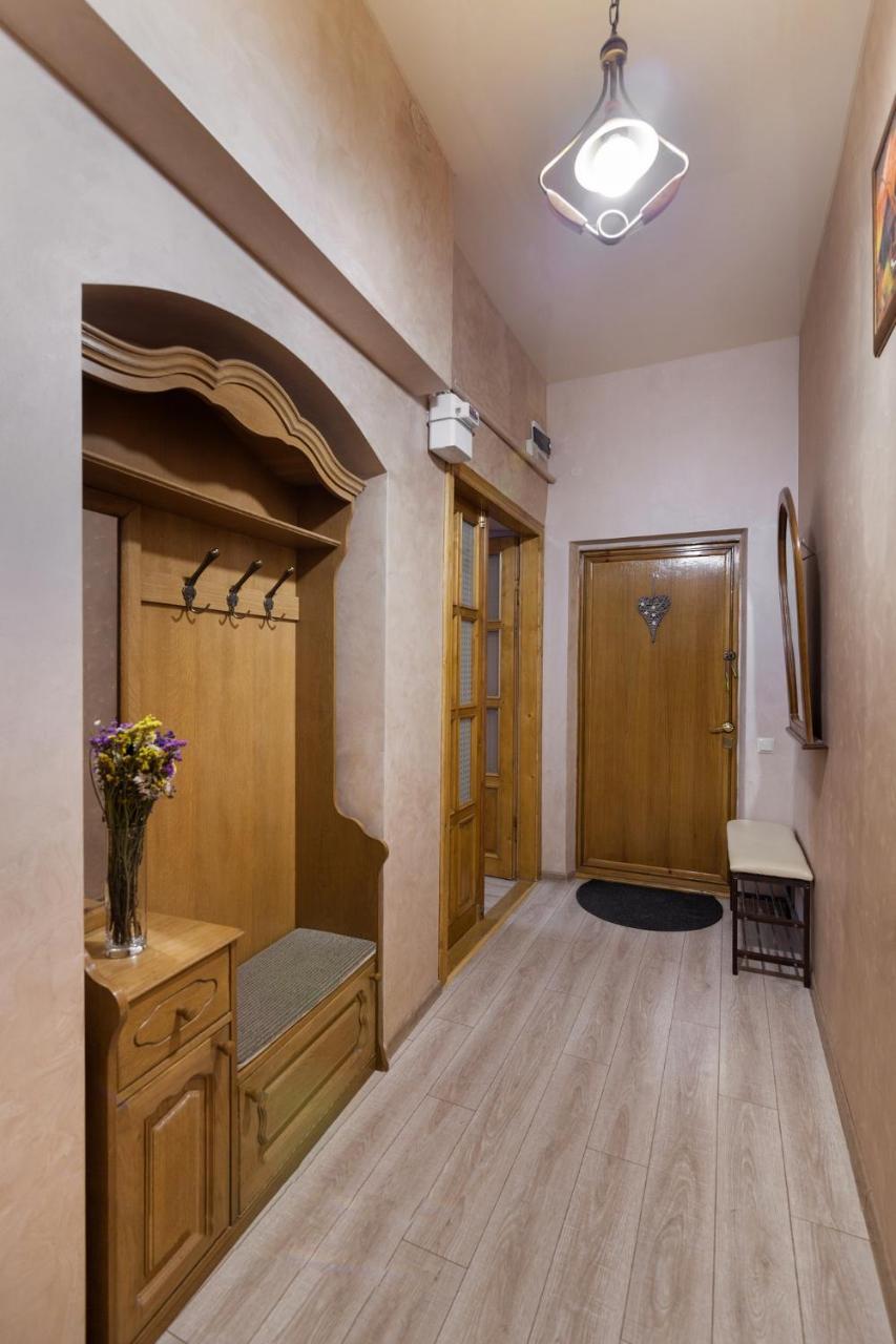 Friends House On Square Rynok Apartment *